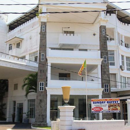 The Kings Bay Hotel By Silvas Negombo Luaran gambar
