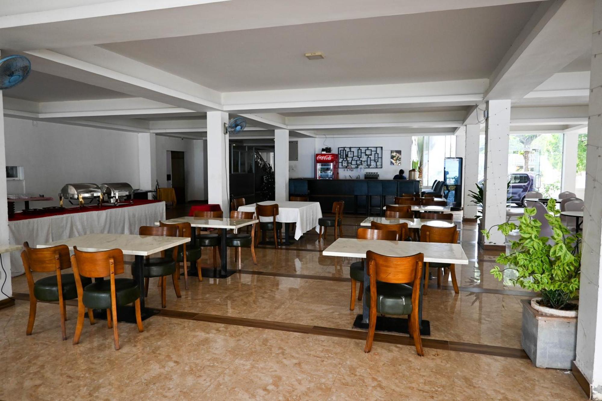 The Kings Bay Hotel By Silvas Negombo Luaran gambar